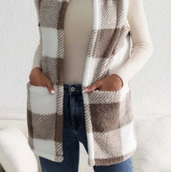 Ivy Sherpa Vest Coat - Tan - Picture 7 of 9